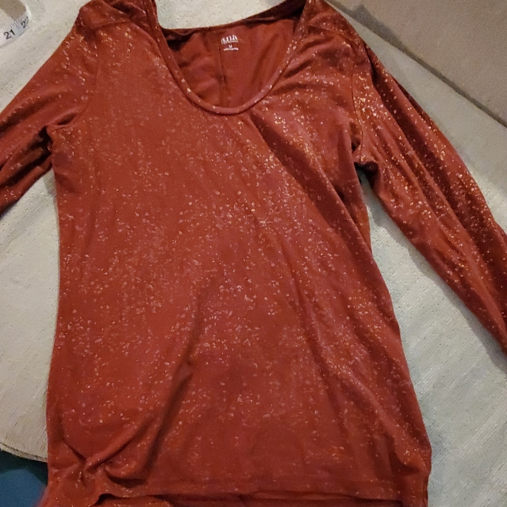 Super cute holiday shirt!